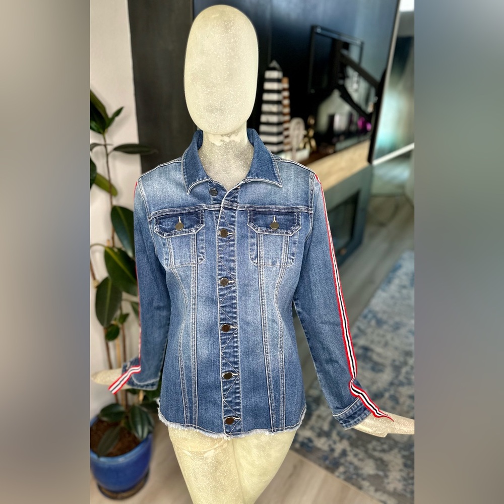 Tesoro Moda Button Up Jean Jacket w/ Blue/Red/White Stripes Down Arms. Size Sm